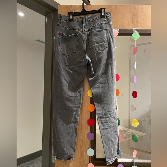Urban Outfitters BDG Mom High Rise Jeans - Picture 7 of 9